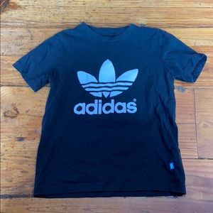 black adidas youth shirt